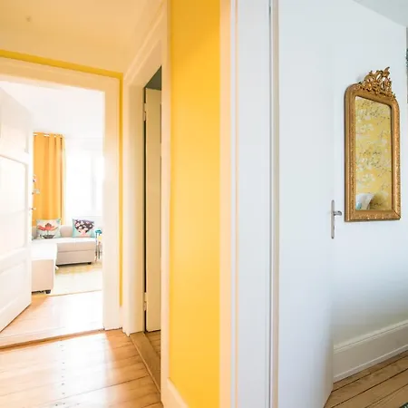 Maison 1934 - Gare & Parking Gratuit J Bed & Breakfast 3*